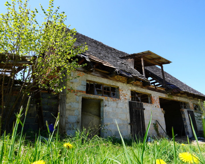 Dom Sprzedaż Strzyżowiec